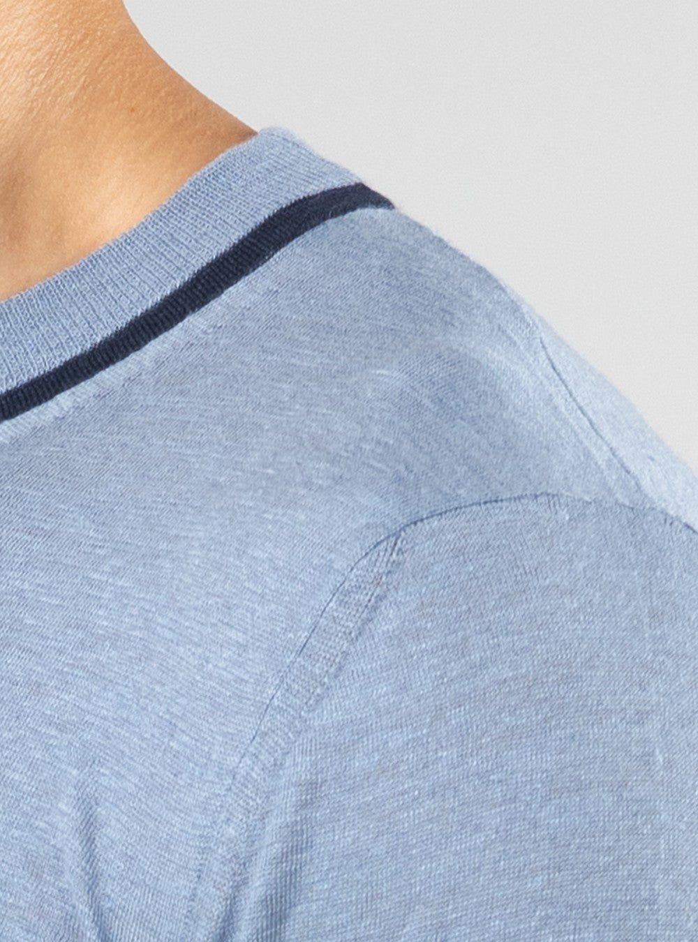 Proteus Lightweight T-Shirt in Cashmere/Linen/Silk, Airforce Blue