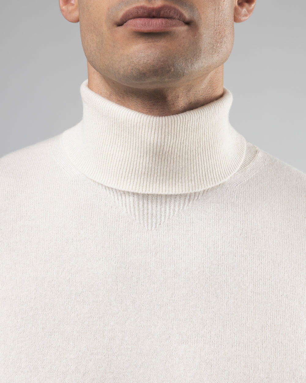 Aspen Cashmere Turtleneck Sweater, Chalk