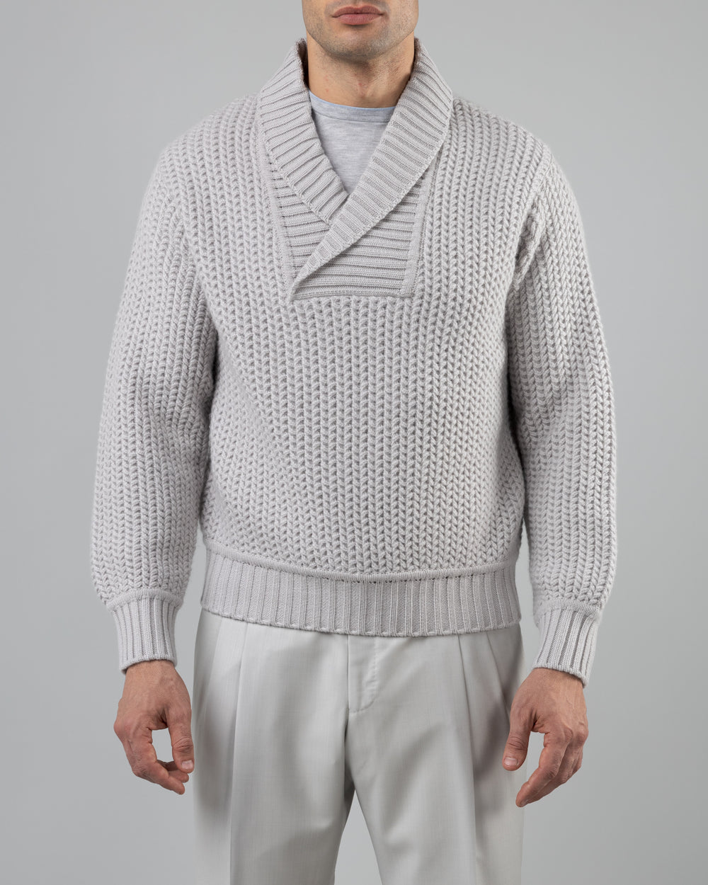 Taiga Shawl Collar V-neck Pullover in Cashmere, Pearl Grey