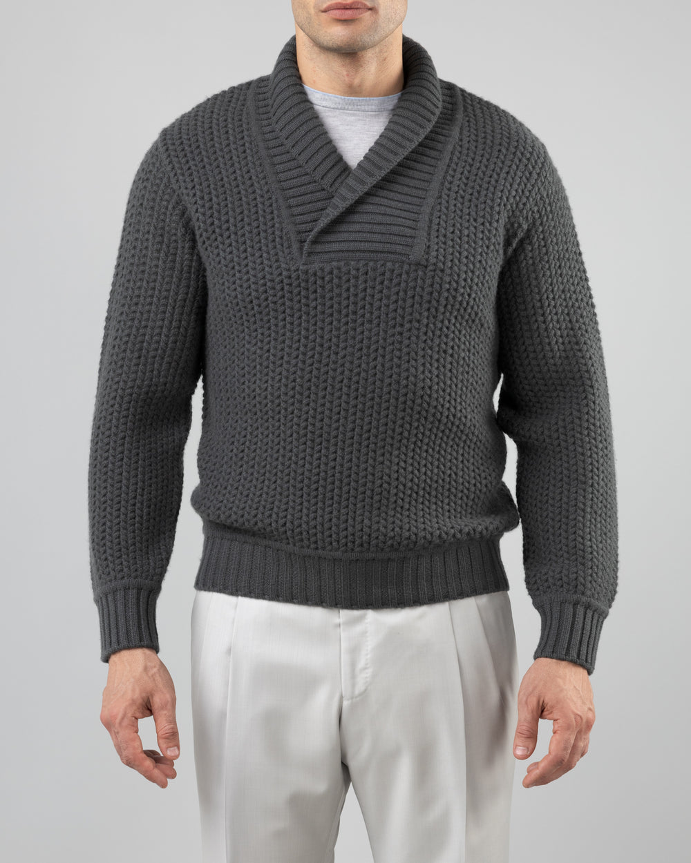 Taiga Shawl Collar V-neck Pullover in Cashmere, Drill Grey